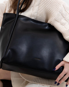 Iconic cut laptop bag — Black — 3 |oriona-color:Black|