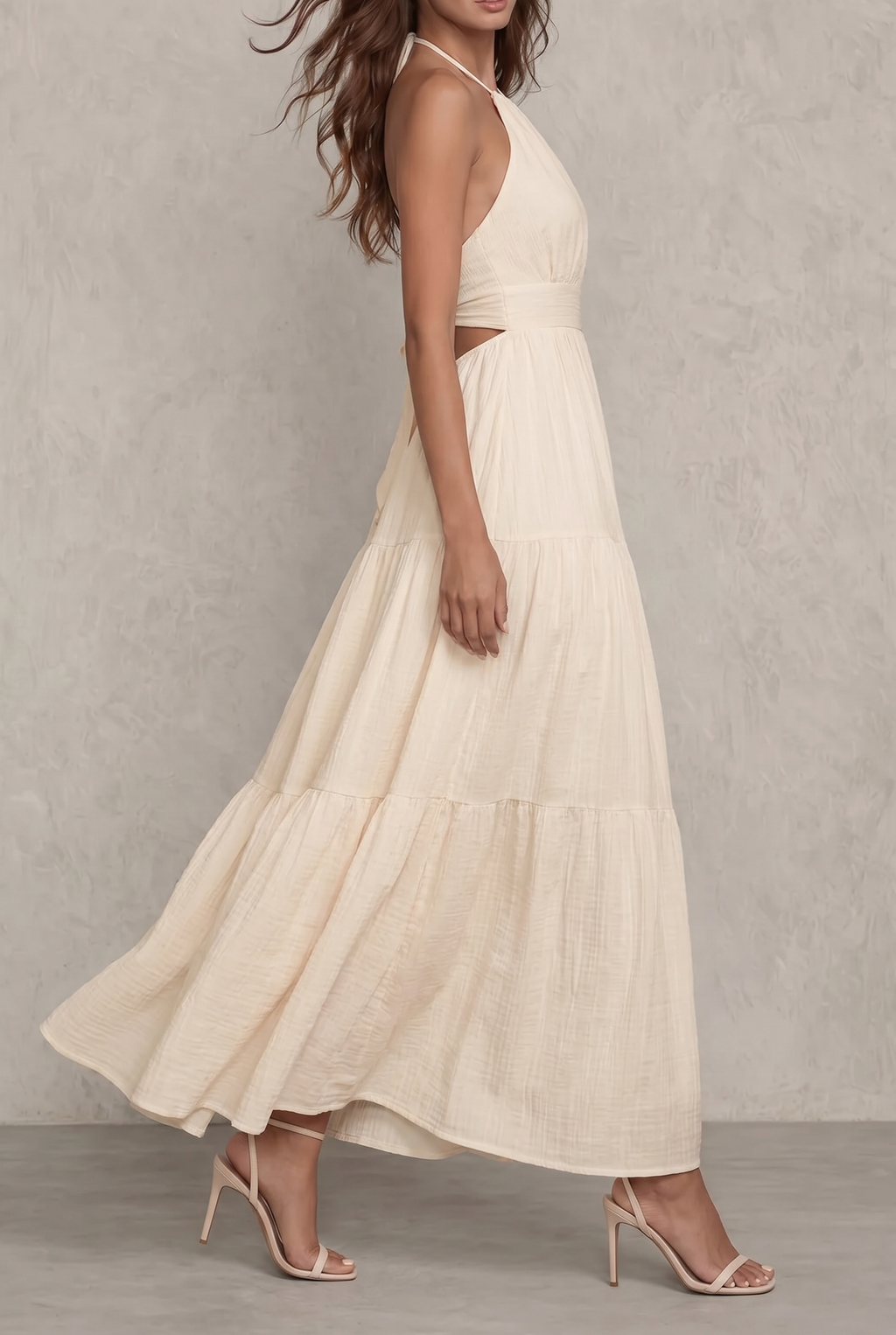 Elaria • Vestido largo con escote halter