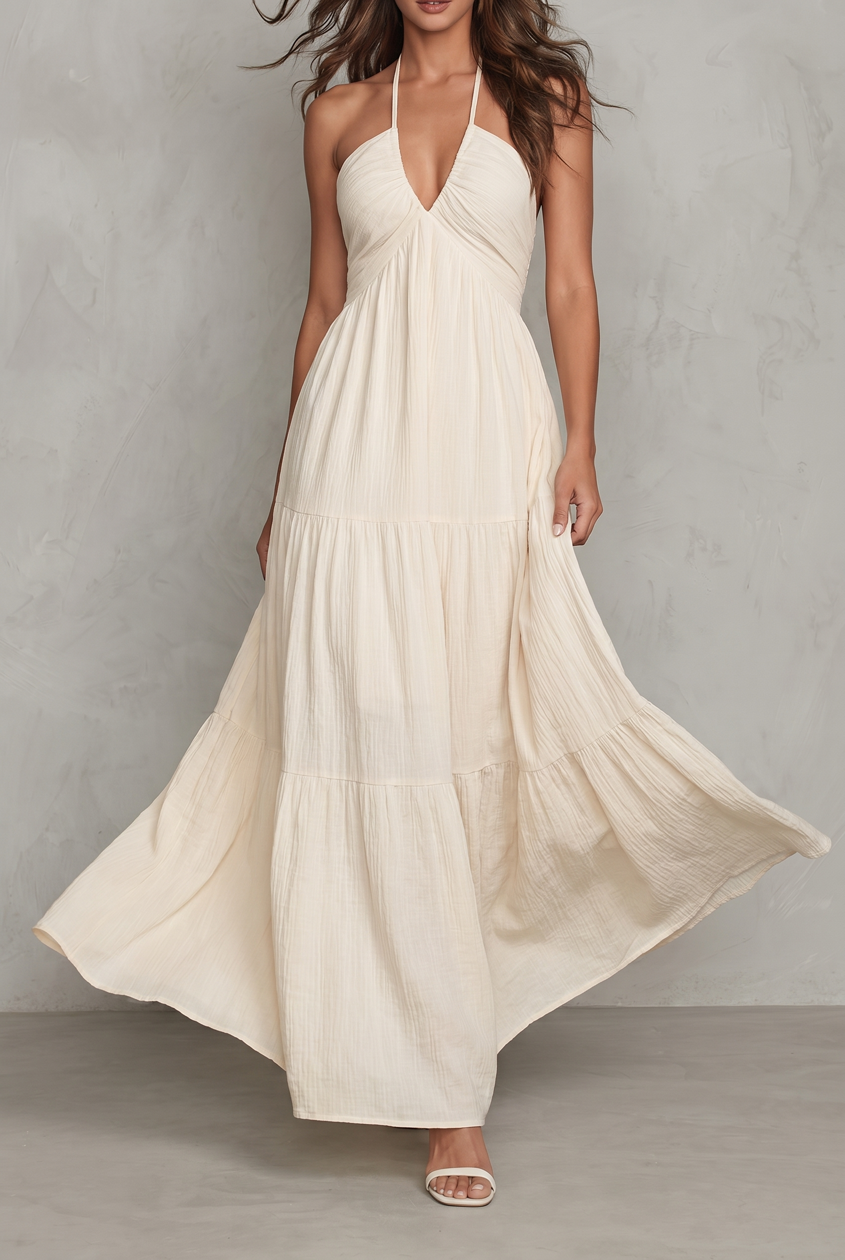 Elaria • Vestido largo con escote halter