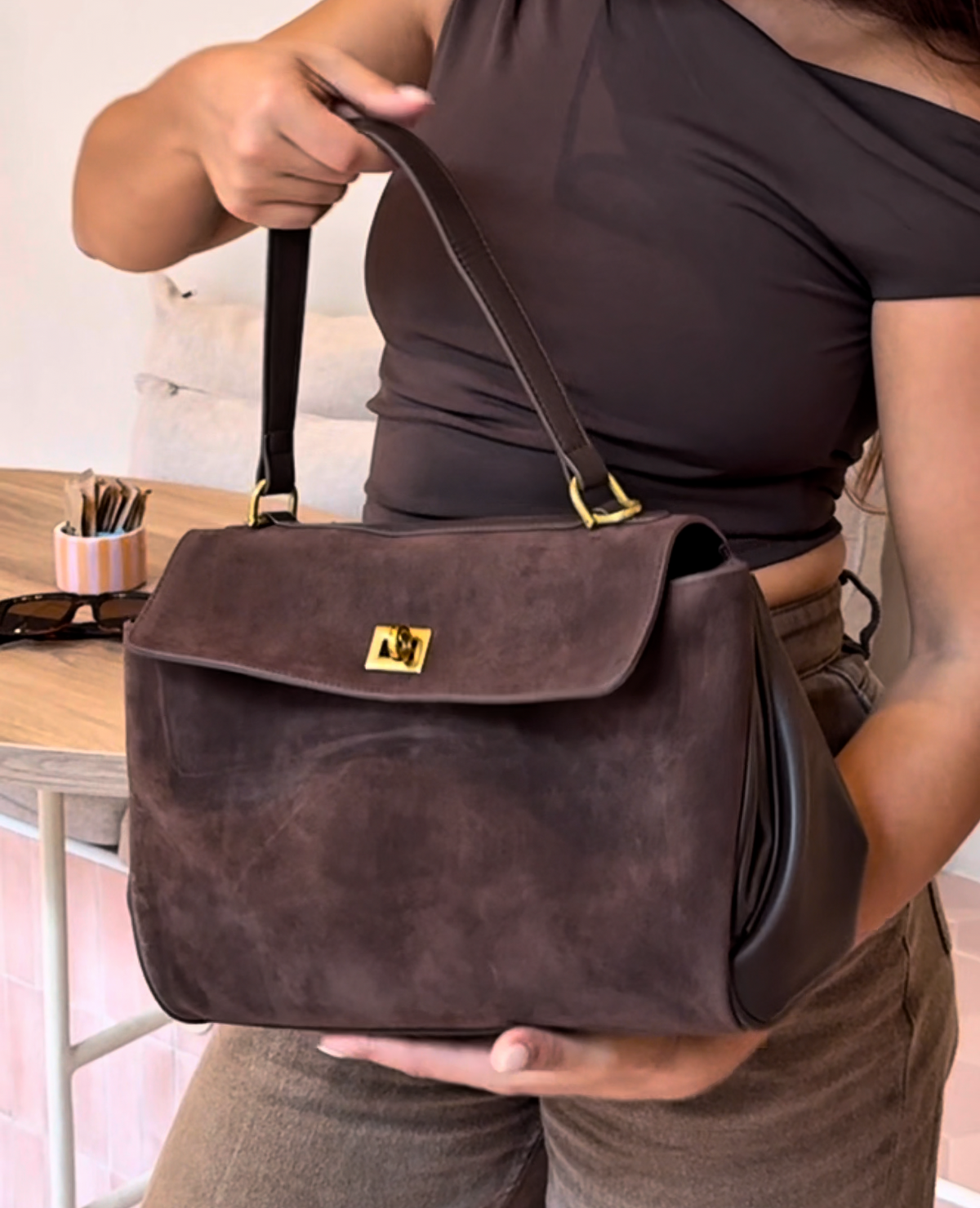 Slender Profile Shoulder Bag — Coffee — 8 |oriona-color:Coffee|