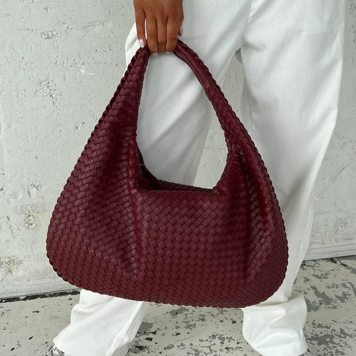 Clean Line Woven Bag — Red — 9 |oriona-color:Red|