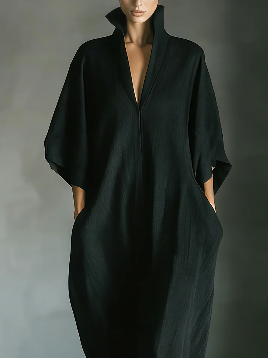 Alessandra • Vestido largo negro oversize minimalista con mangas tipo kimono