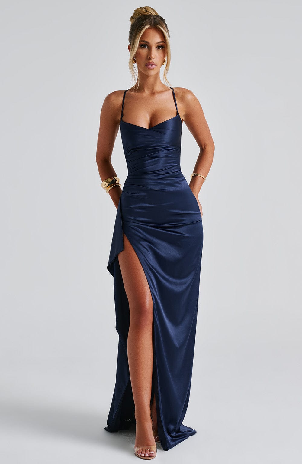 Elena • Vestido satinado elegante