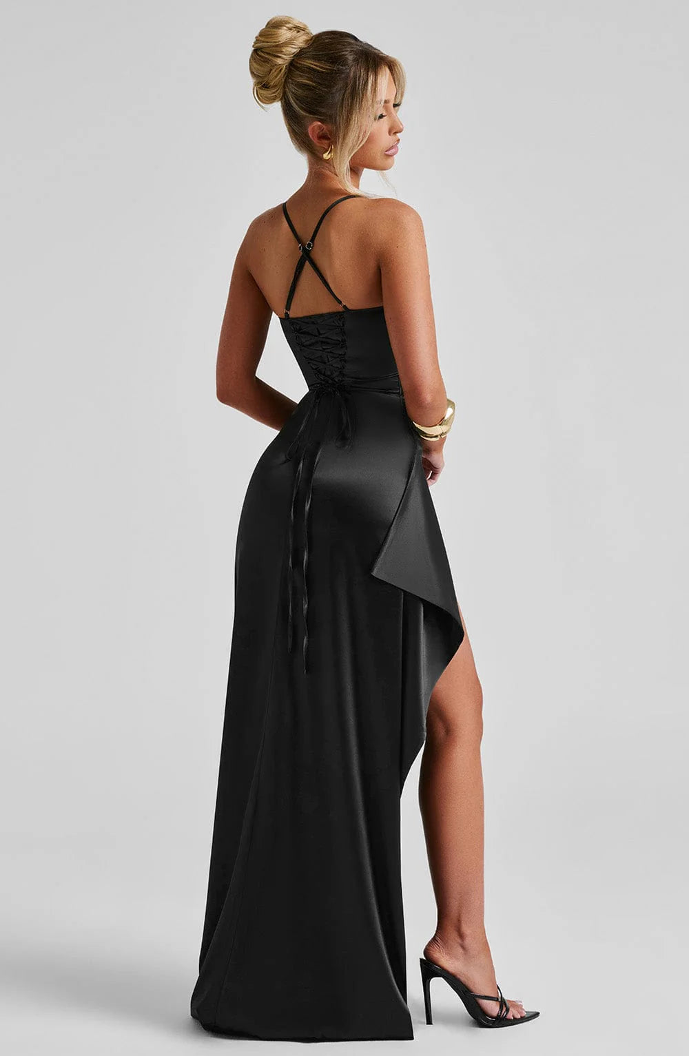 Elena • Vestido satinado elegante