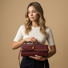 Woven Clutch Bag with Shoulder Strap |oriona-color:Red|