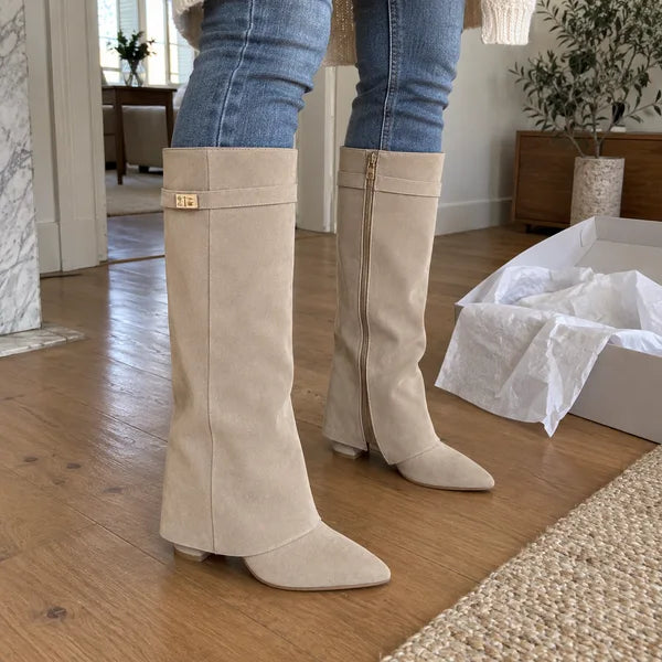 Immagine dimostrativa: stivali Lavista camoscio con gambale dritto, beige