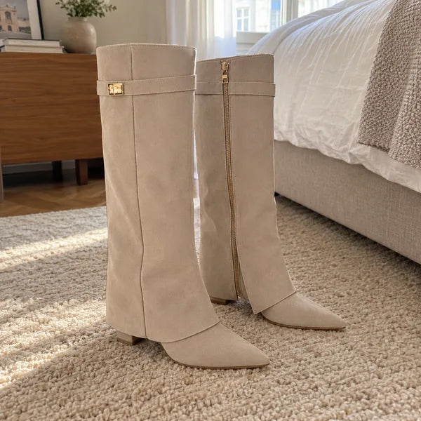 Illustrative image: boots Lavista straight-shaft suede, beige