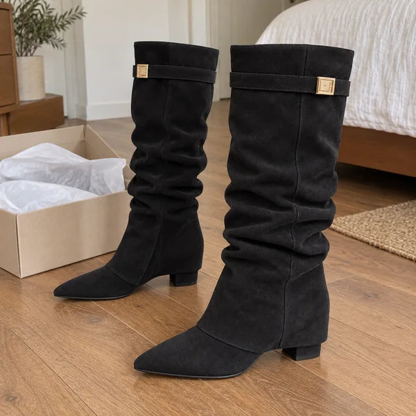 Illustrative image: boots Lavista soft suede, black