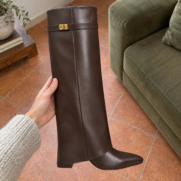 Illustrative image: boots Lavista leather, dark brown